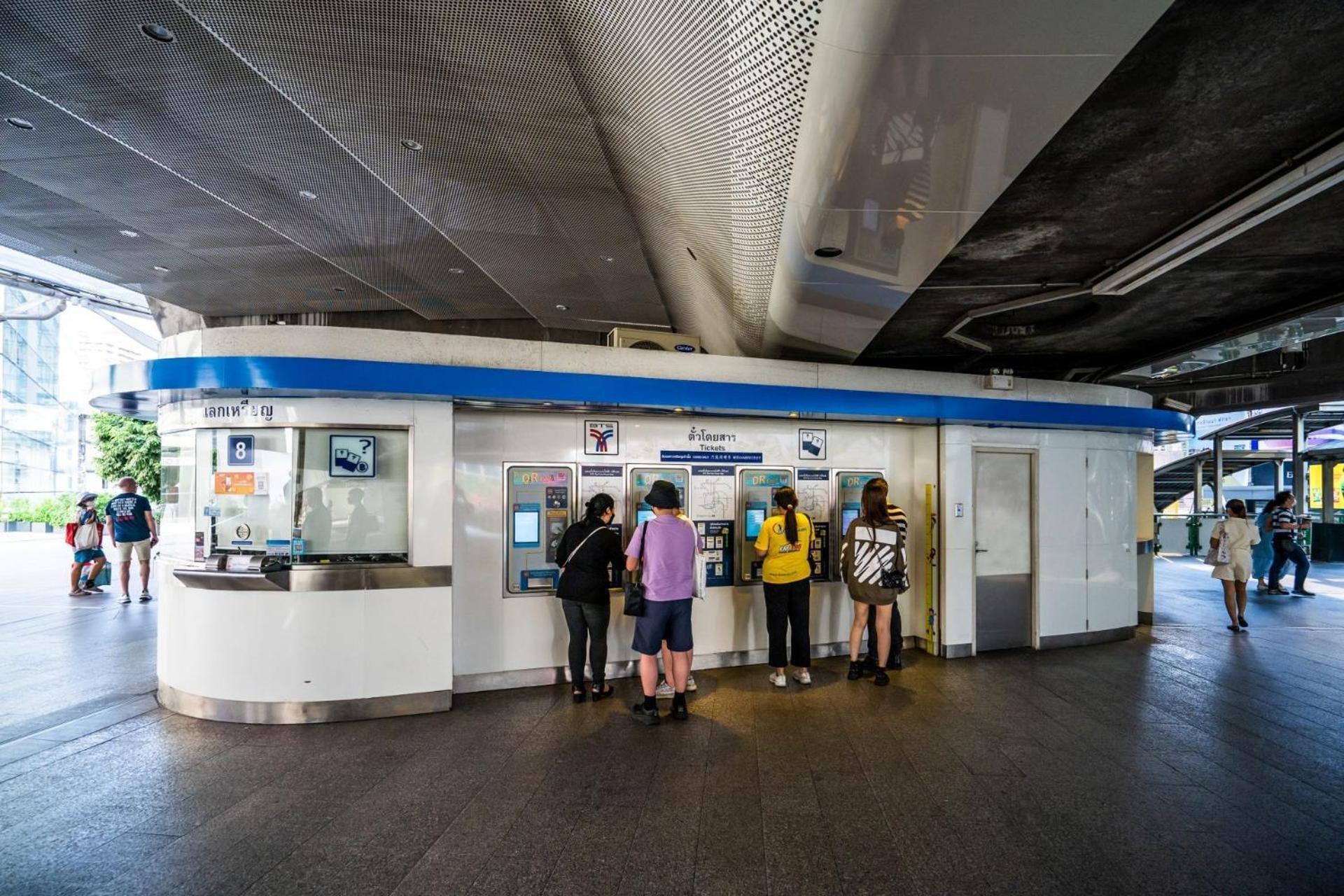 โกอินน์ สีลม - สถานีรถไฟฟ้าเซนต์หลุยส์ Go Inn Silom - Bts Saint Louis Banguecoque Exterior foto